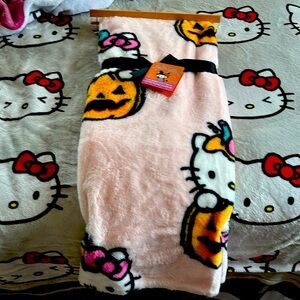 Halloween hello Kitty blanket